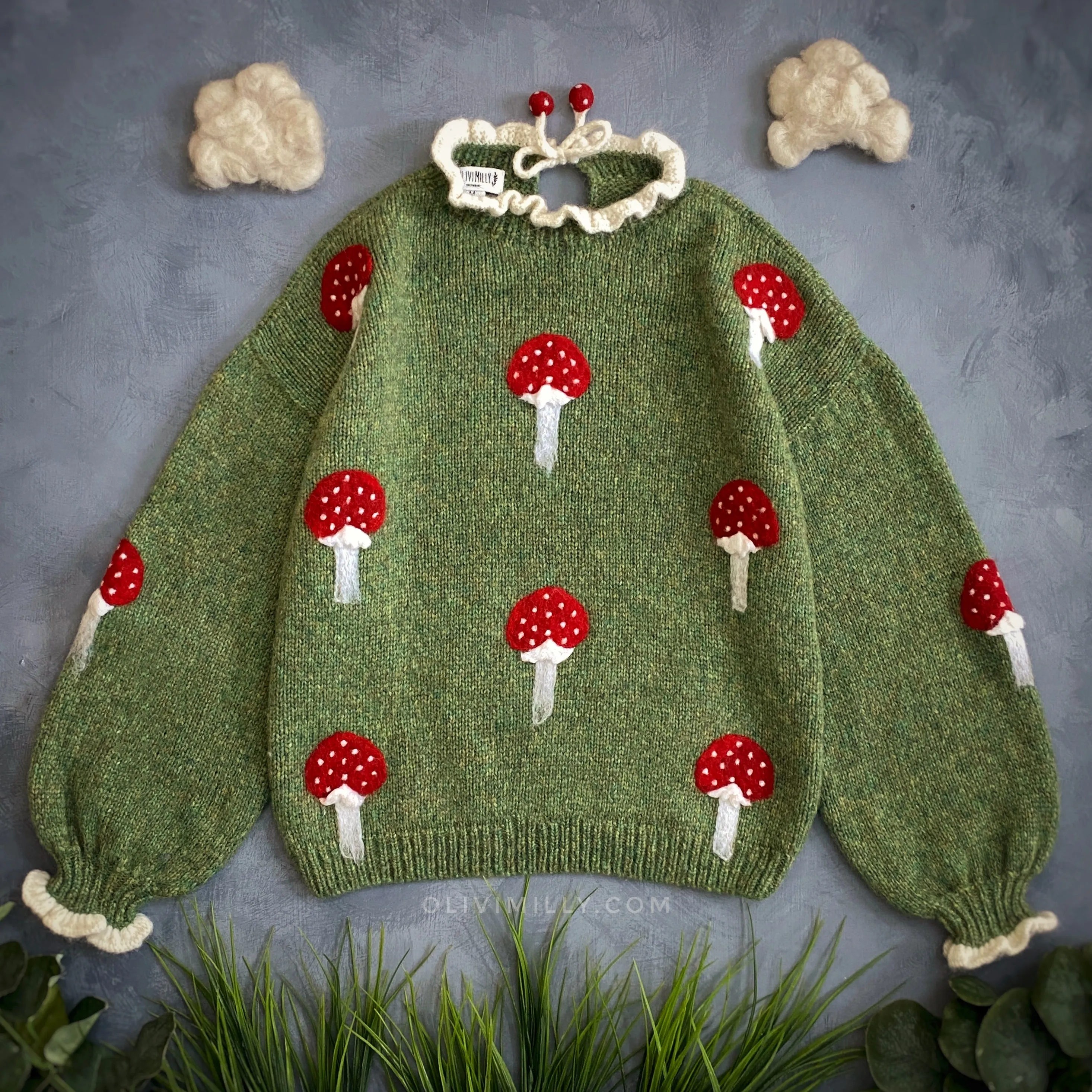 Adult Mushrooms pullover | Moss Green