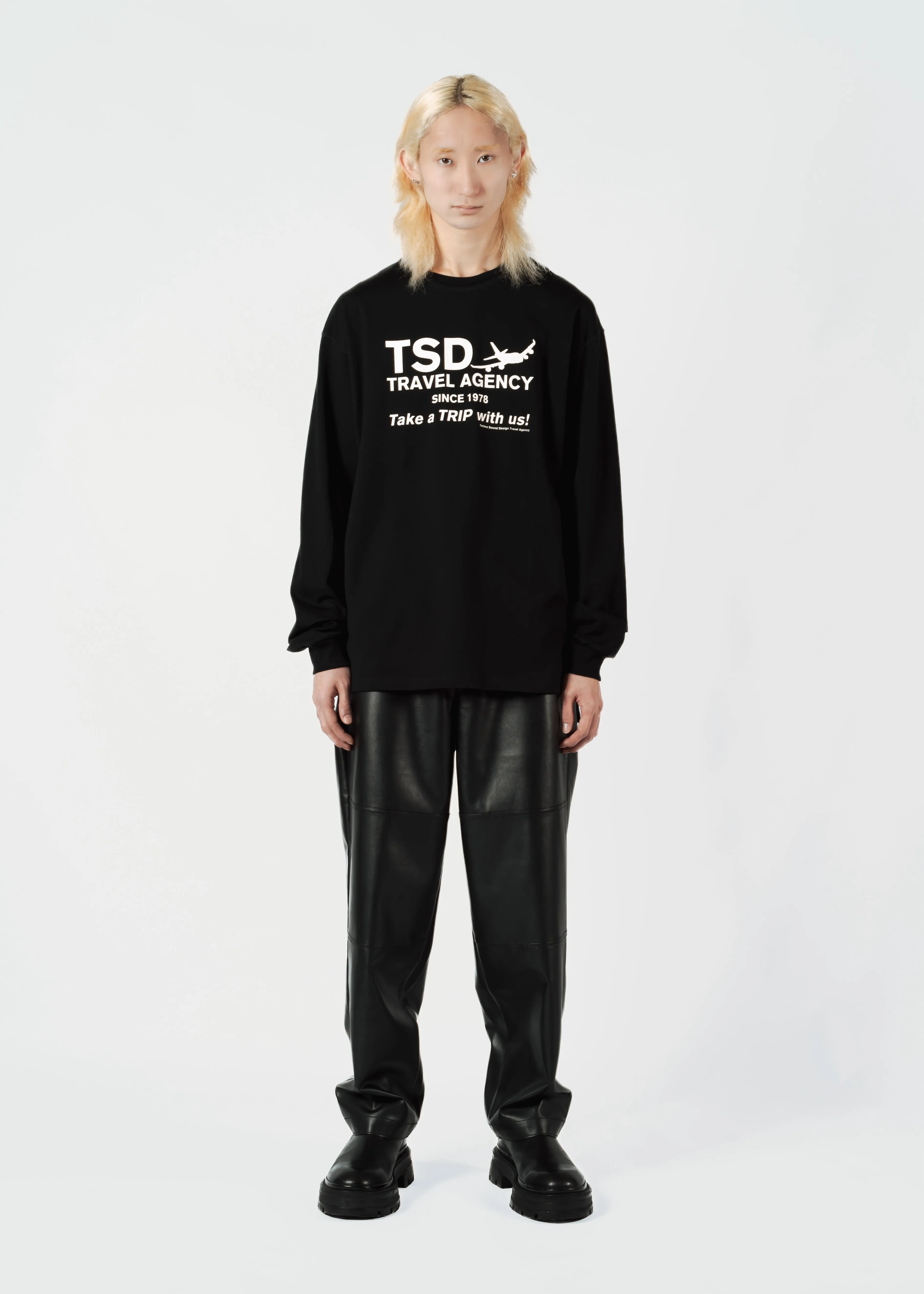 GRAPHIC LONG SLEEVE T-SHIRT "TSD"