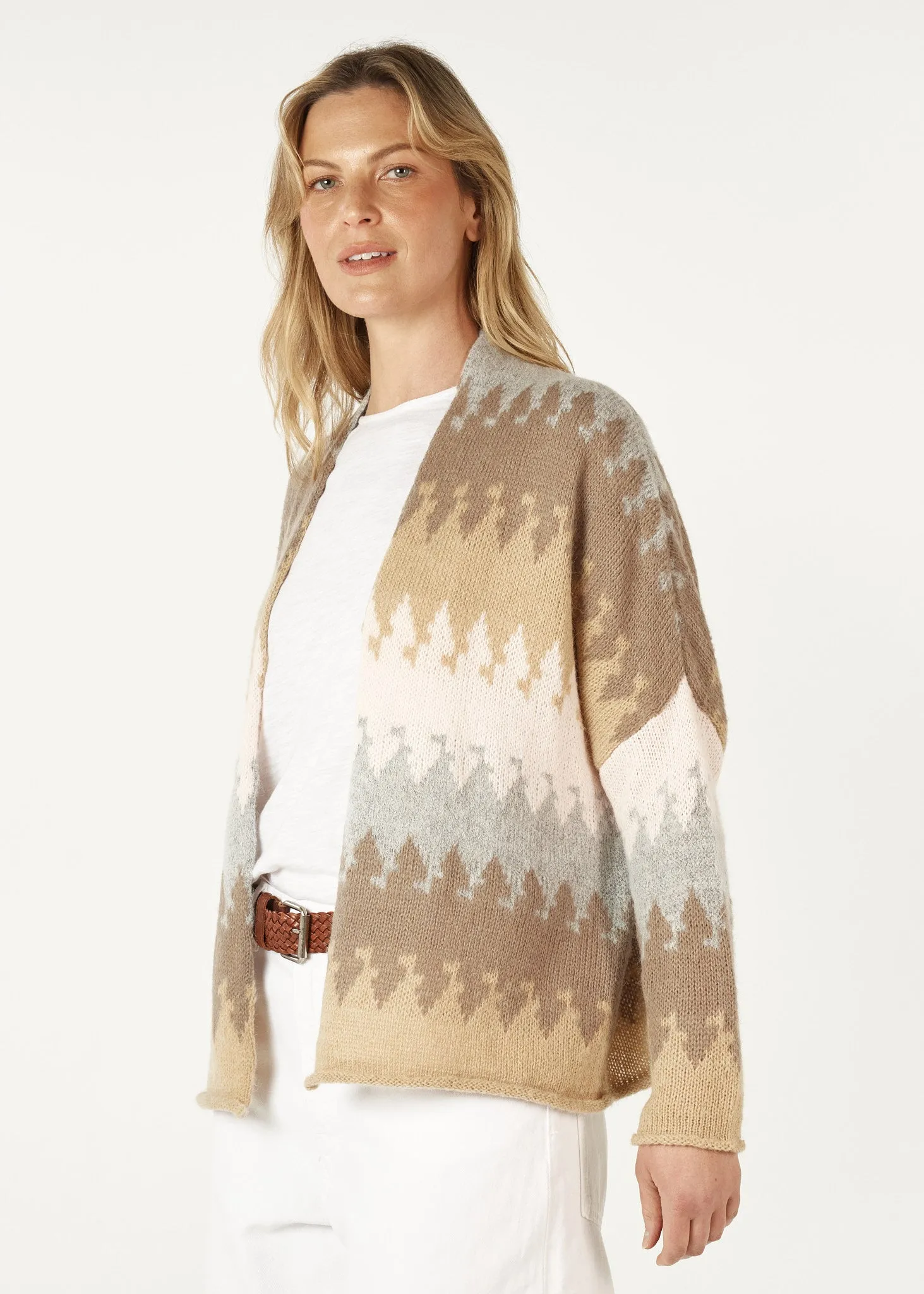 MOUNTAIN PEAKS CARDI IN FAWN