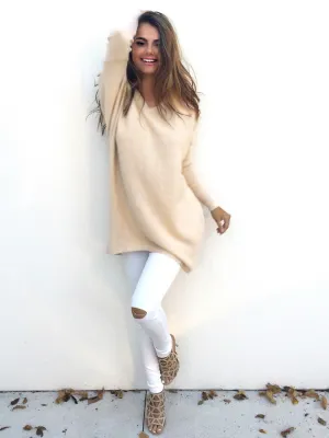 Popular Europe Trendy V-Neck Long Sleeved Women Sweater