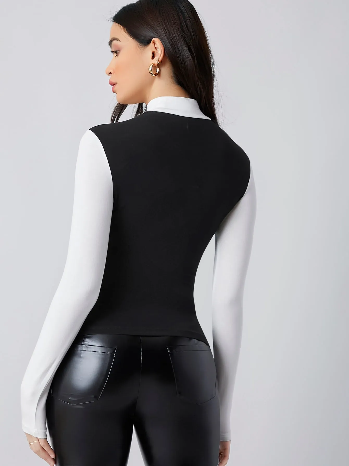Privé Mock Neck Contrast Mesh Colorblock Tee