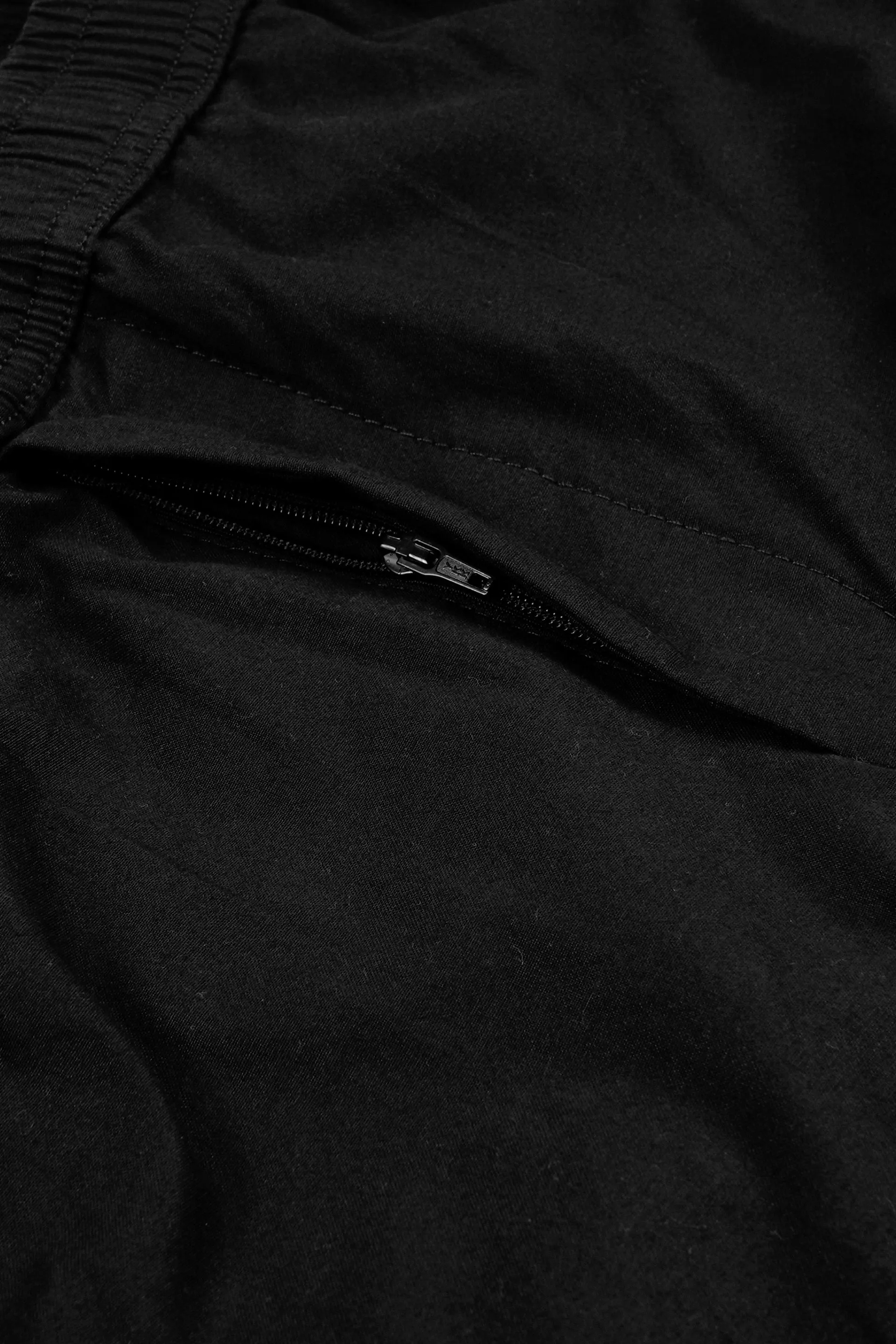 RELAXED LIGHT COTTON JOGGERS IN BLACK