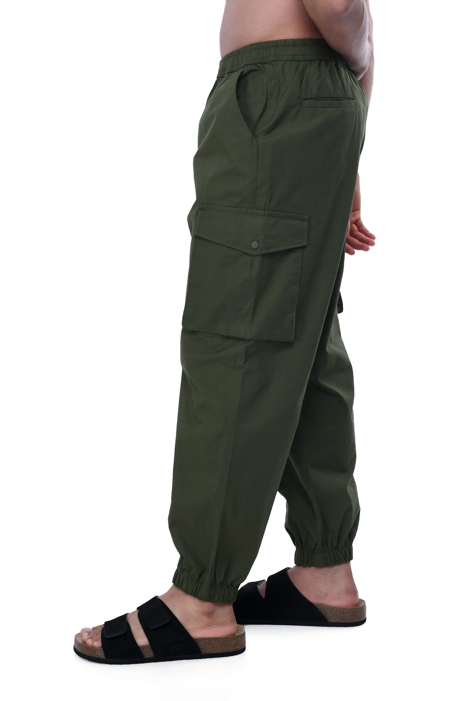 RELAXED LIGHT COTTON JOGGERS IN GREEN