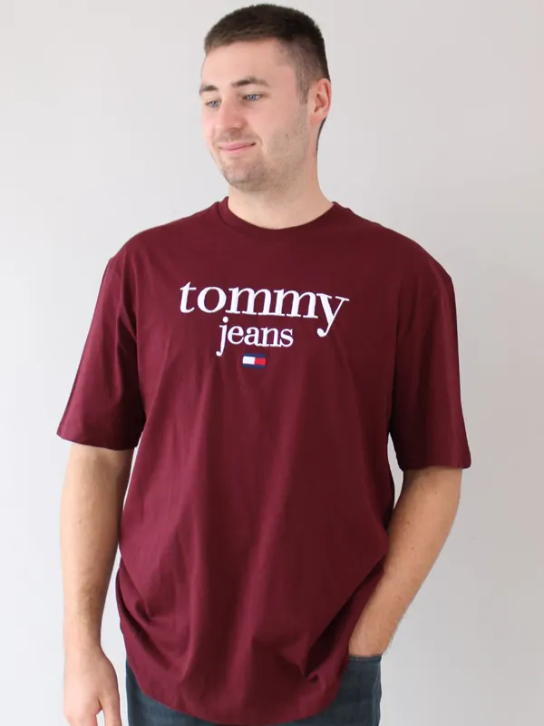 Tjm Clsc Modern Corp Logo Tee