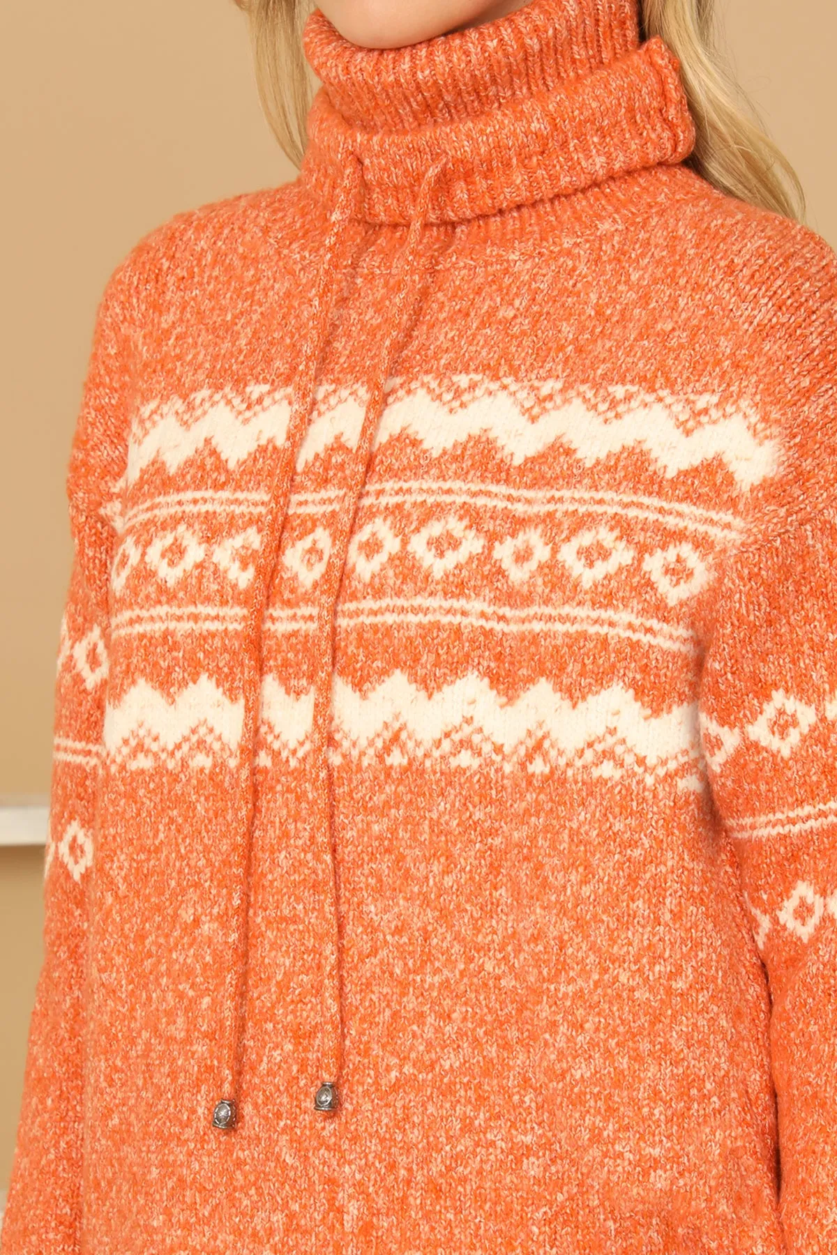 TURTLE NECK  DRAWSTRING PRINTED KNIT SWEATER